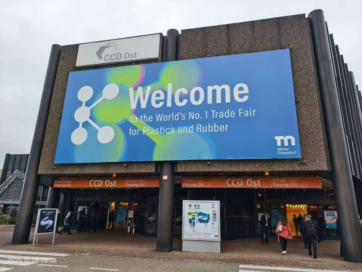 華大機械攜全電動智能注塑方案驚艷亮相德國K展